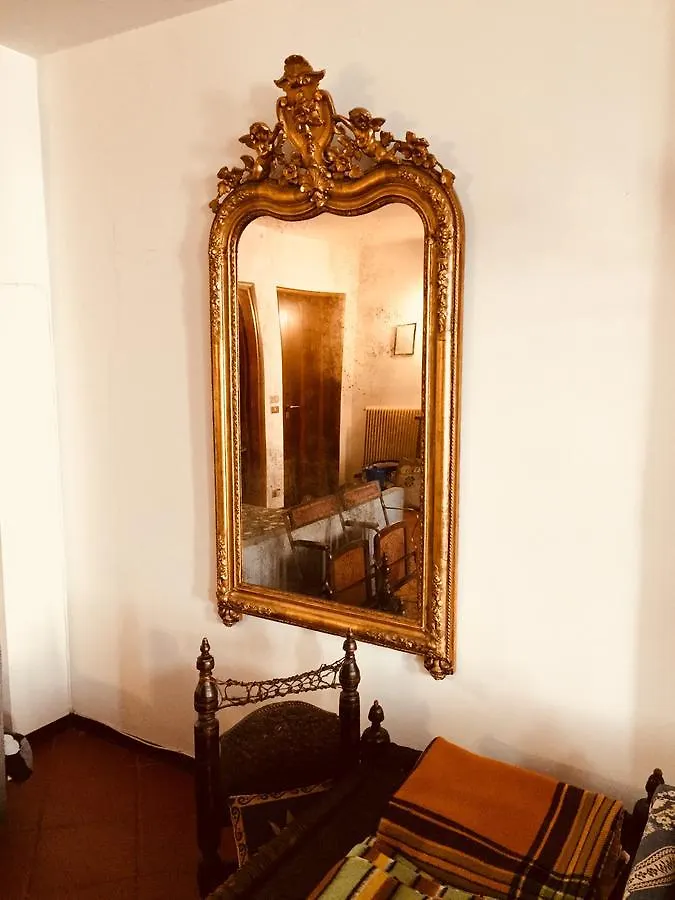 Carraresi Room Treviso Italy
